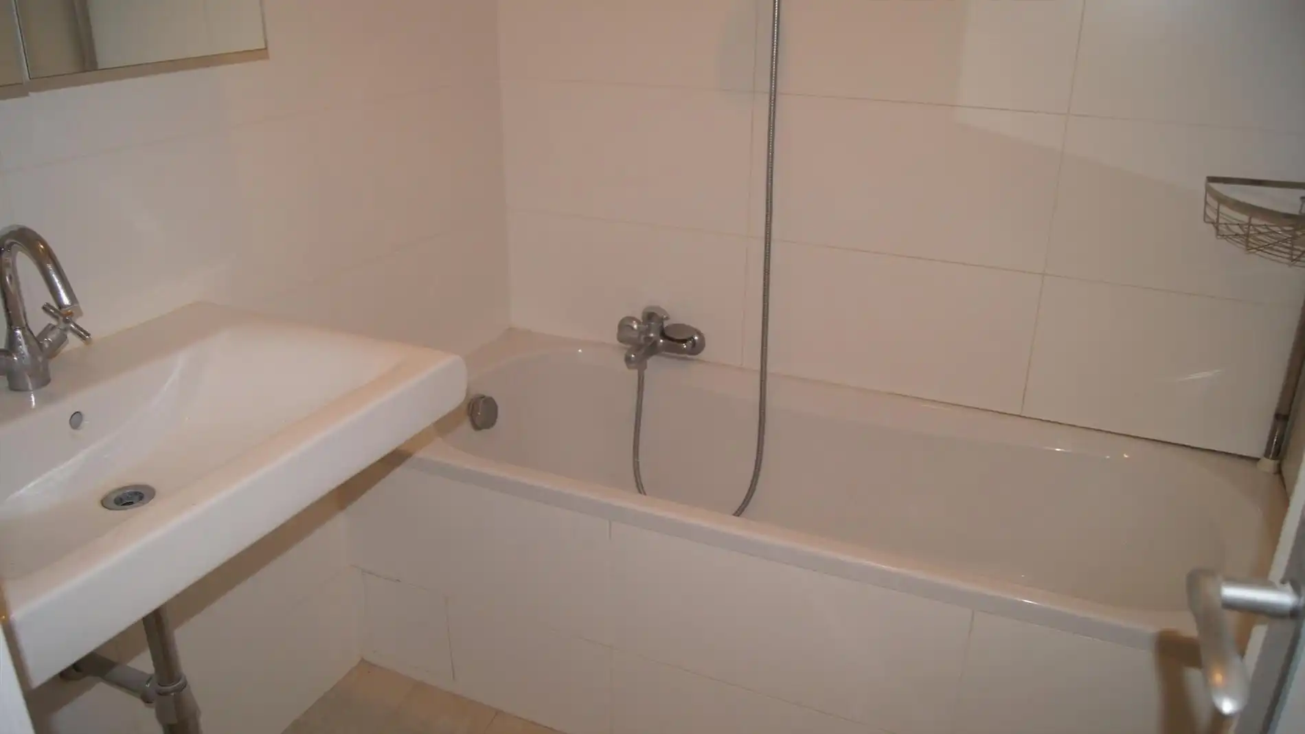 App. met 2 slpks, terras en lateraal zicht op Grote Markt foto 14