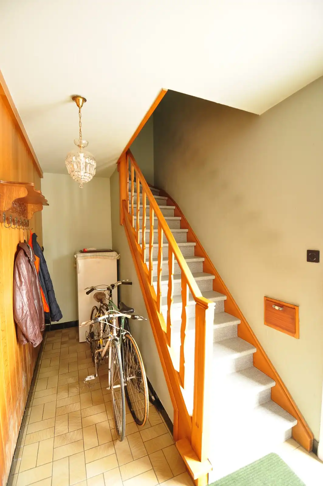 Half-openbebouwing met grote tuin en garage  ! foto 12