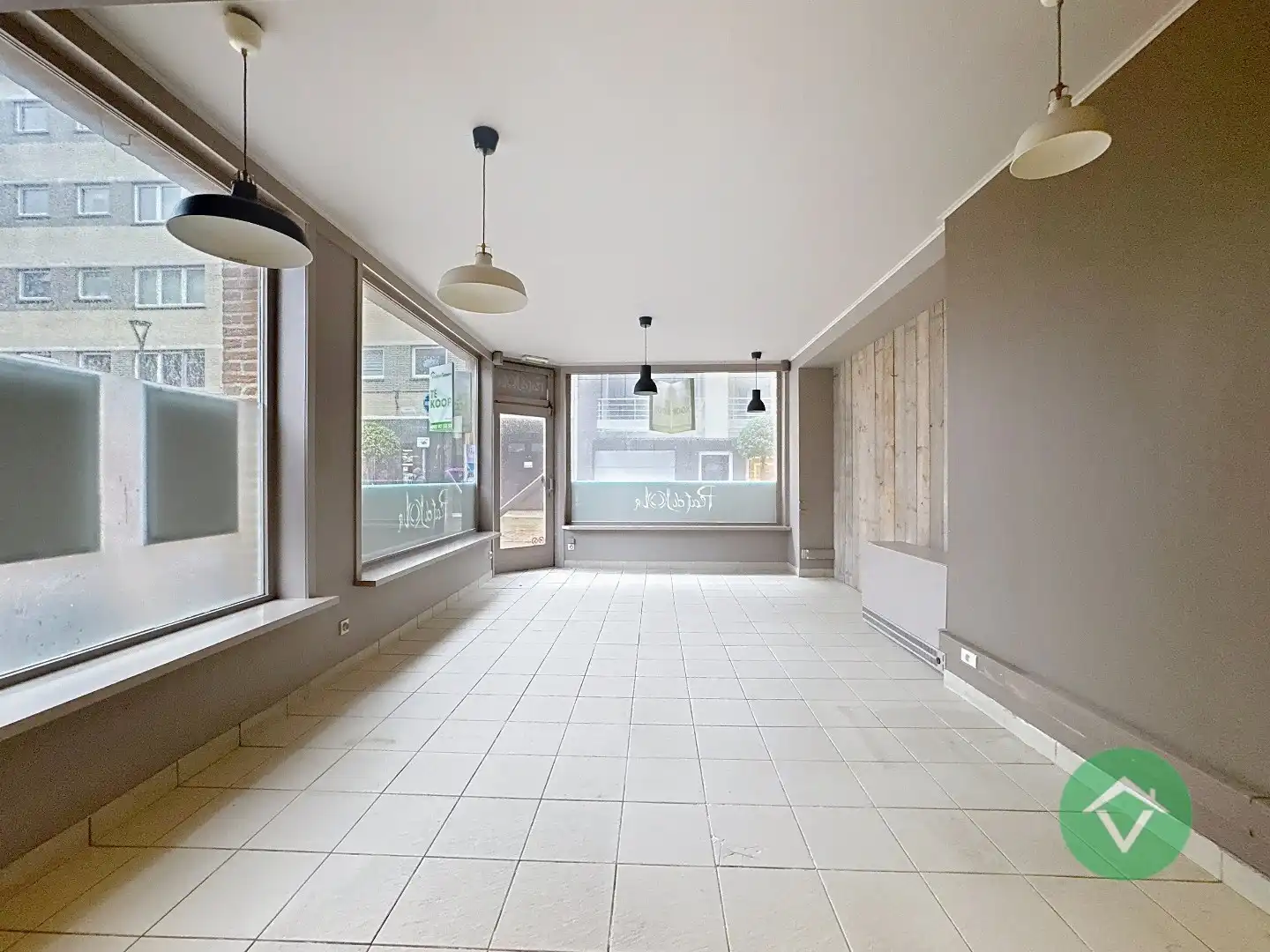 Opbrengsteigendom te koop in centrum Bredene foto 16