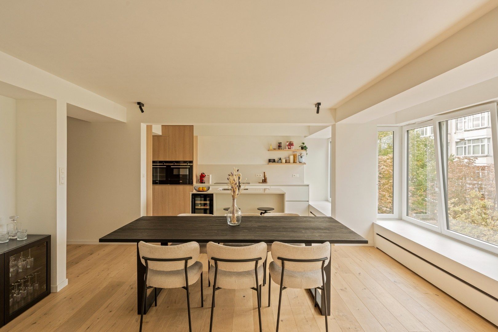 instapklaar luxe 3-slaapkamerappartement met groen uitzicht en autostaanplaats foto 3