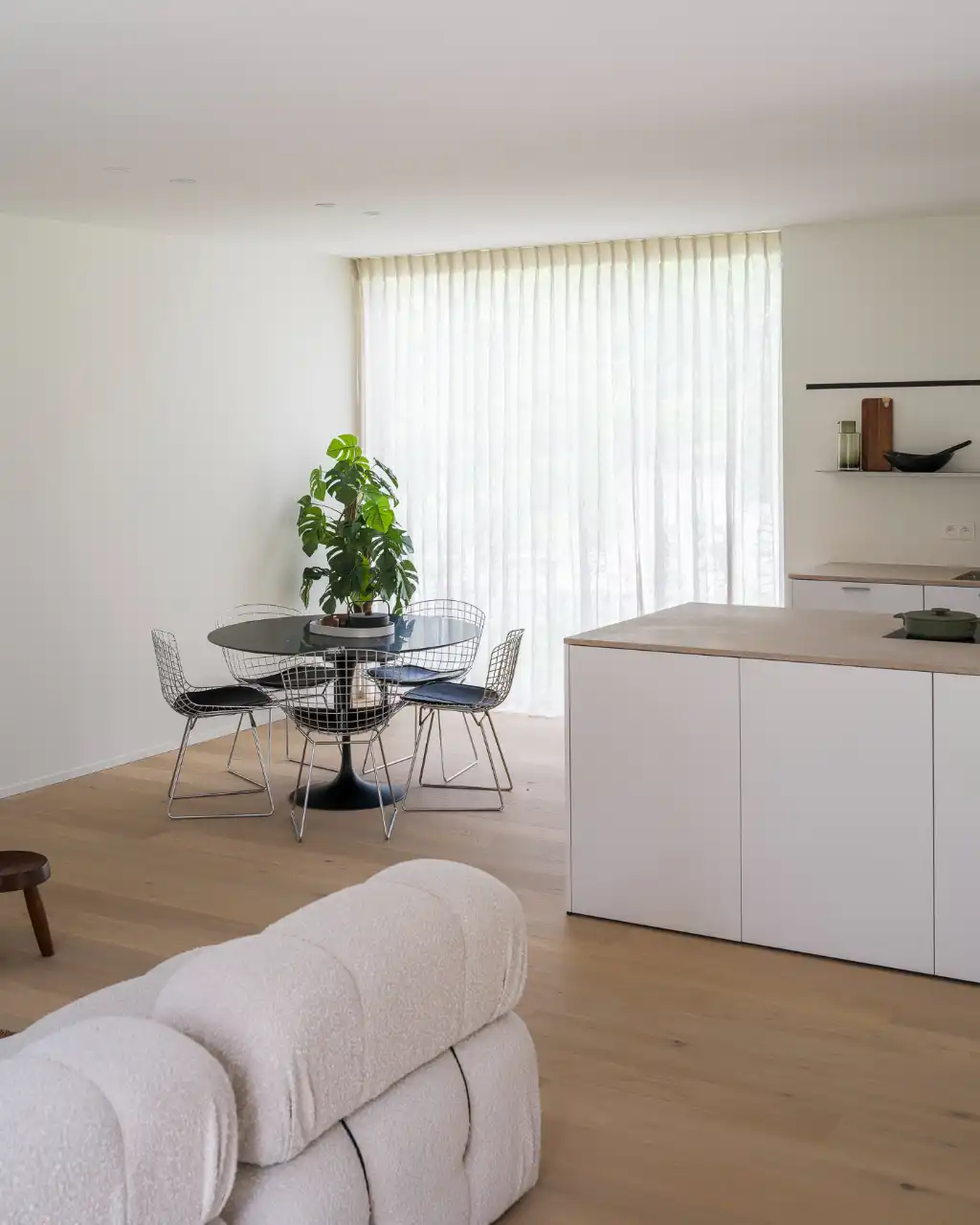 Hoogwaardig afgewerkte parkwoning met een bureauruimte op het GLV, gelegen in het gegeerde Drongen. foto 8