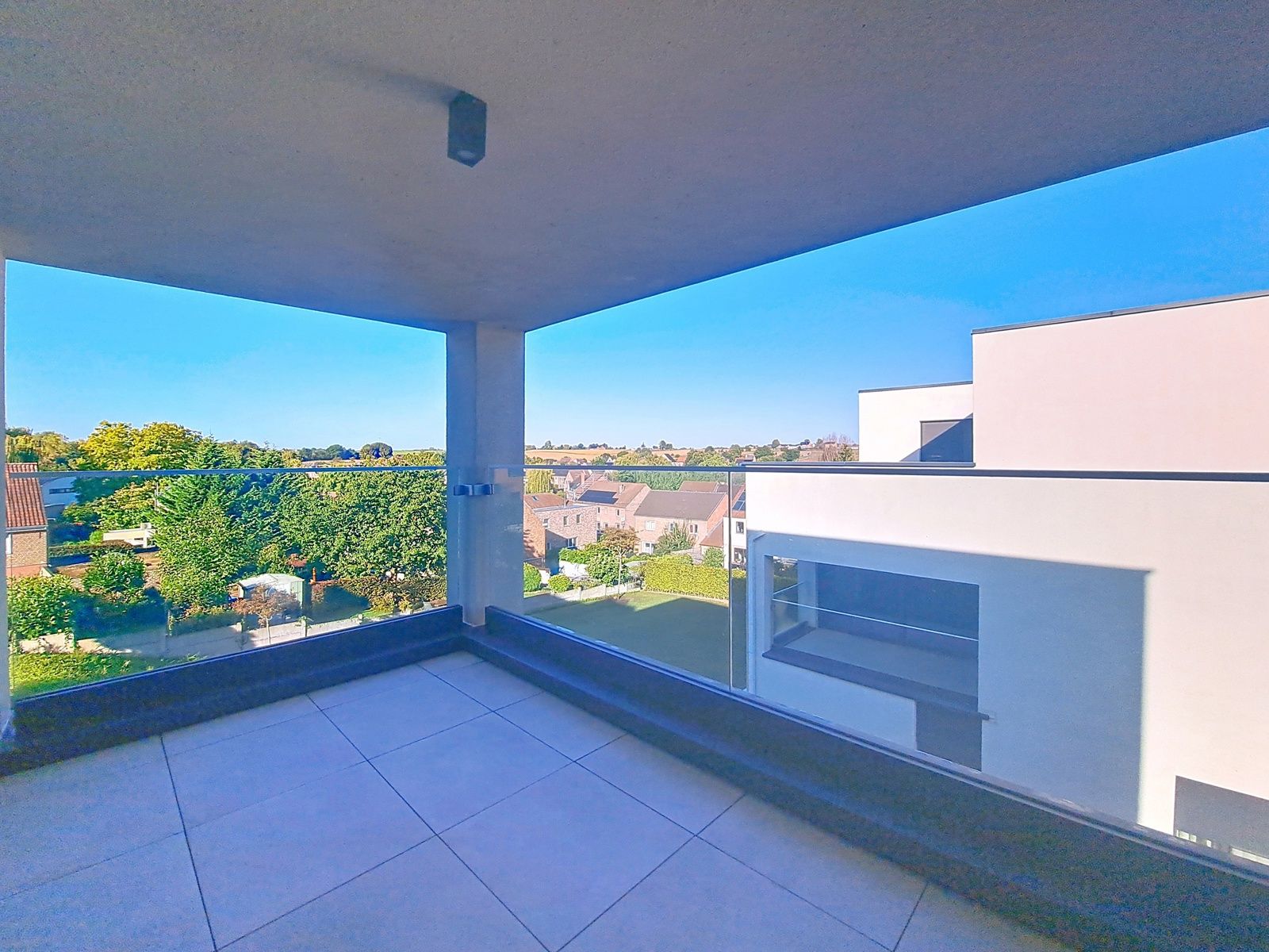 Appartement te huur foto 9