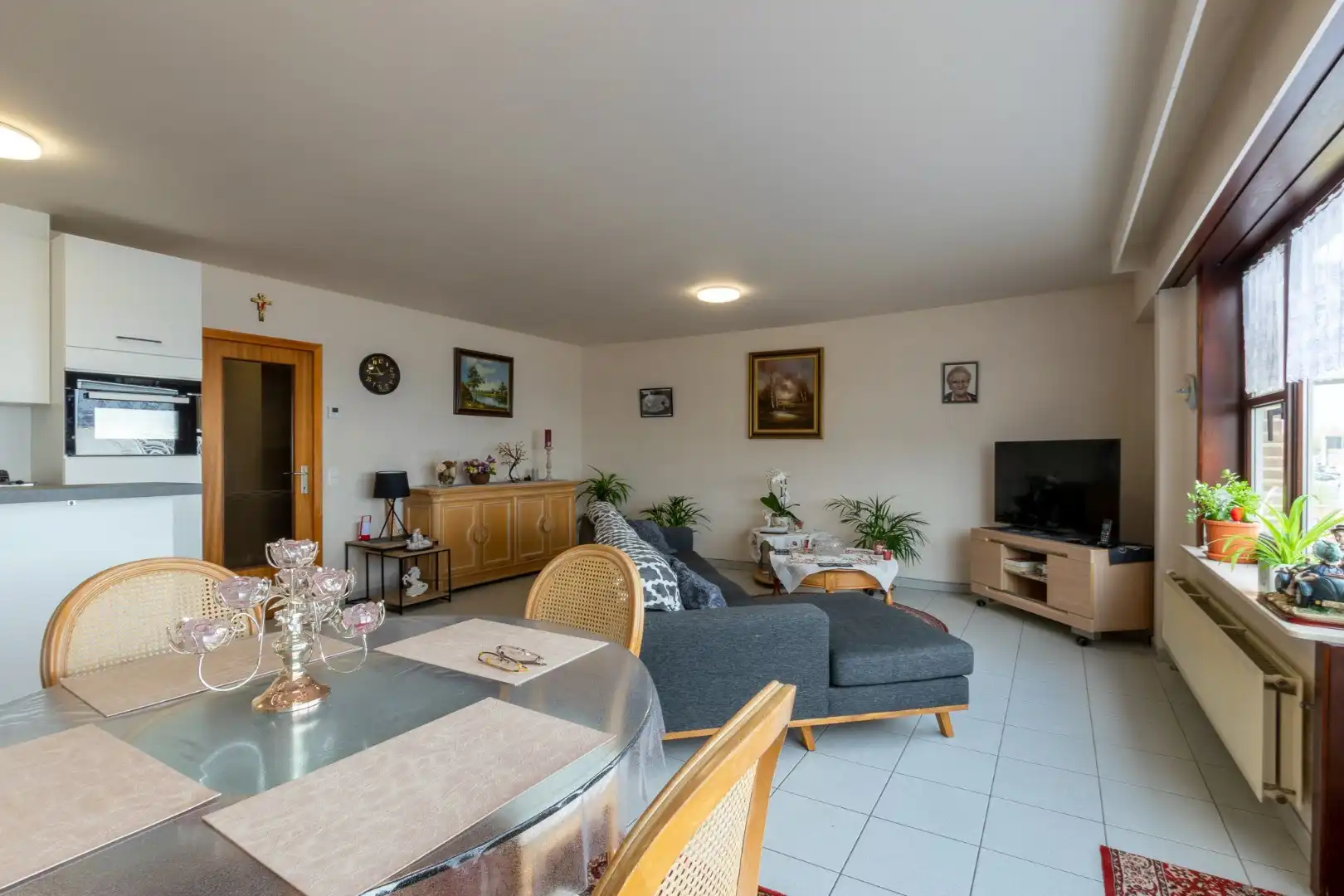 Prachtig gelegen appartement (87 m²) + terras, gelegen op de kaai te Nieuwpoort-Stad.  foto 5