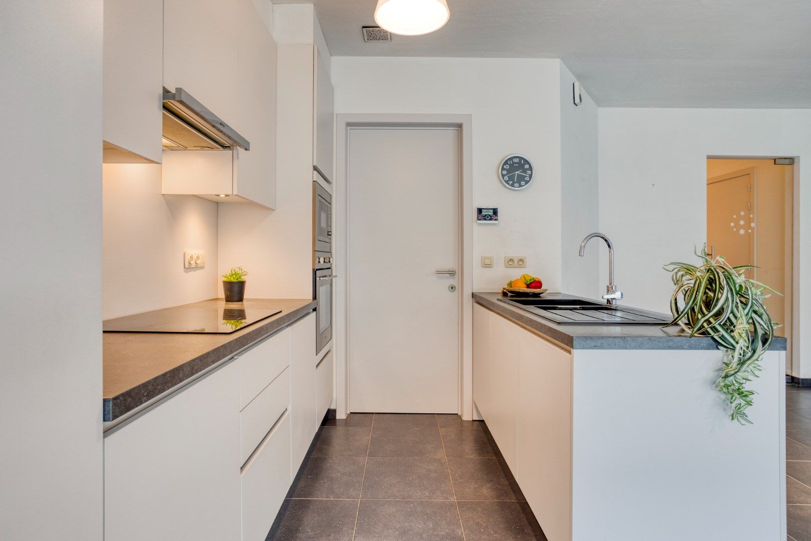 Recente woning met 3 slaapkamers en garage! foto 9