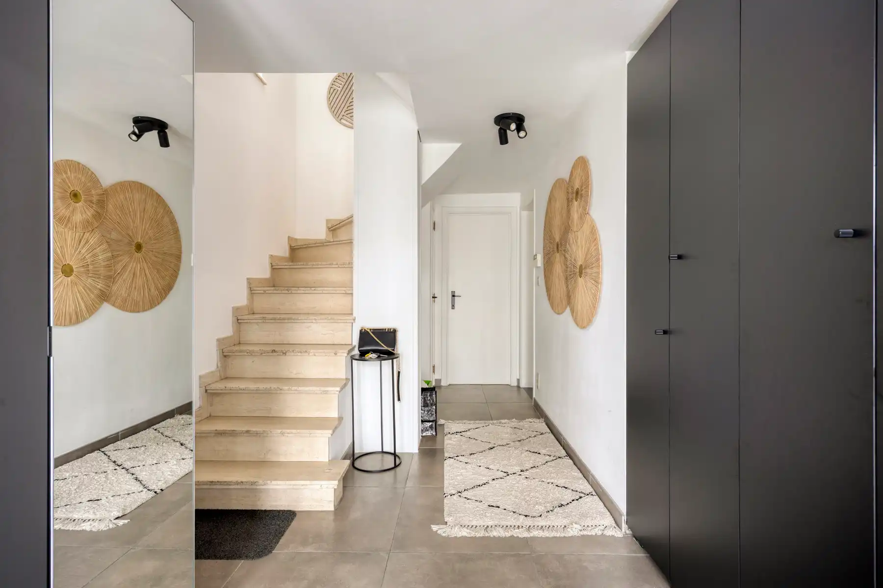 Instapklare woning met 4 slaapkamers en zicht op park foto 6