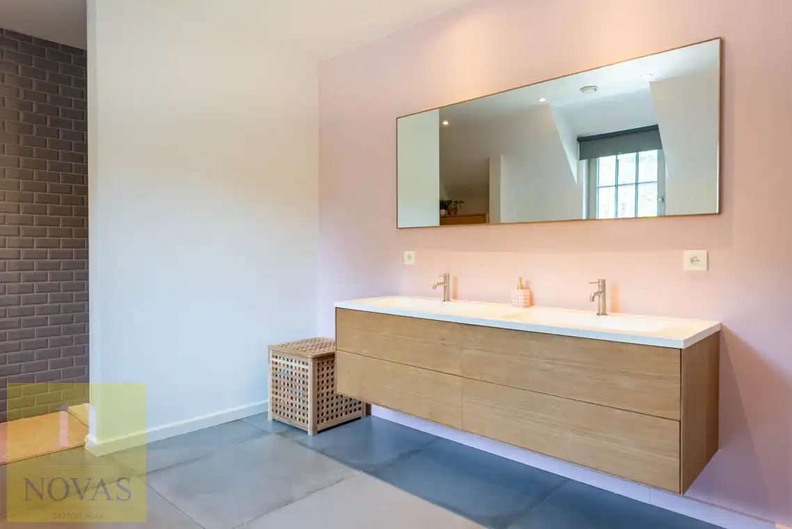 Prachtige woning, zonnepanelen, warmtepomp, thuisbatterij, 4 slaapkamers, bouwjaar 2015 foto 24