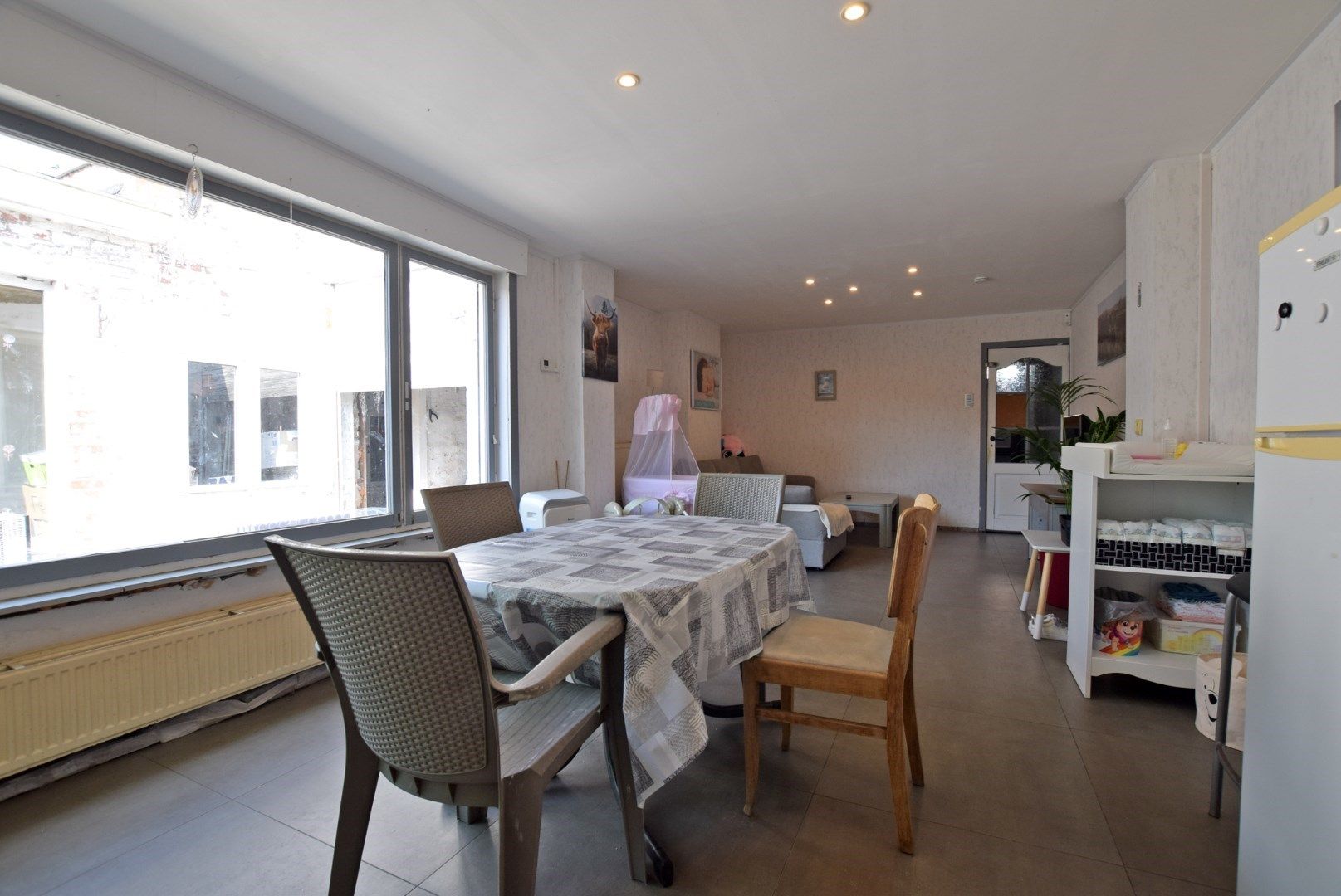 Te renoveren rijwoning op 360m² met 4 slaapkamers + garage & achterliggende loods / werkplaats te Adinkerke (De Panne).  foto 6