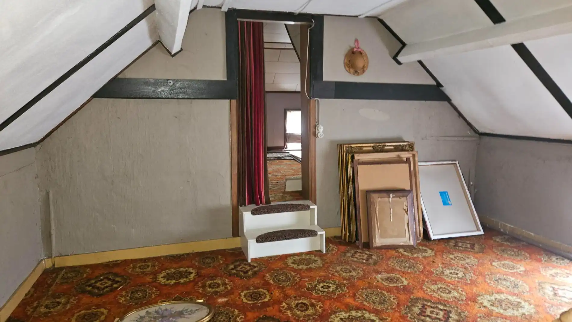 Renovatiewoning met 2 slk, garage en tuin  foto 13