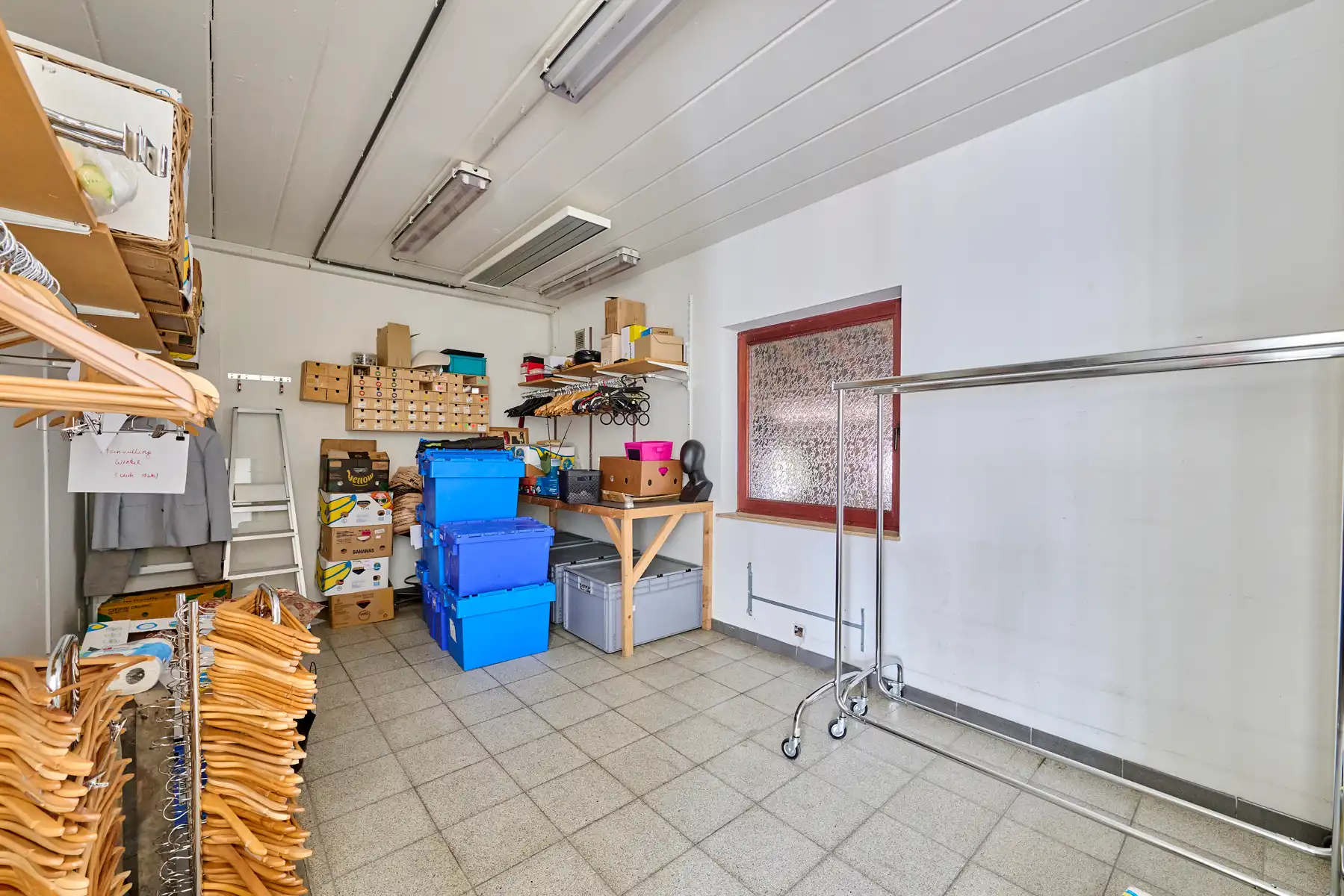 Instapklare handelsruimte in centrum Peer foto 7