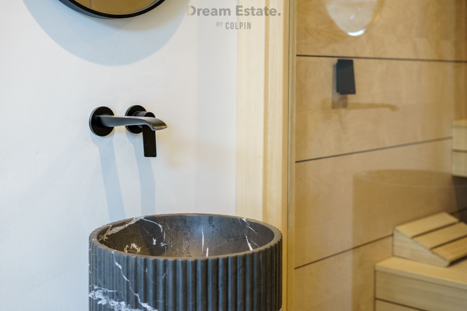 Villa La Concha is gelegen in de omgeving van Las Brisas Golf, Nueva Andalucia, Marbella. foto 29