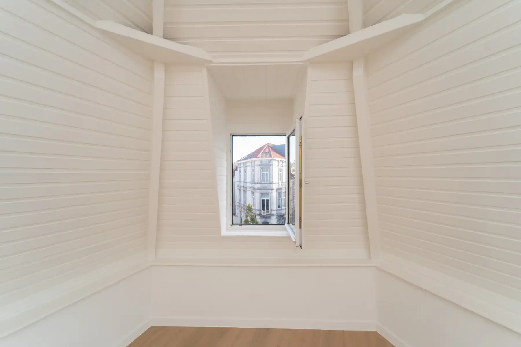 Volledig gerenoveerd appartement in hartje Gent foto 13