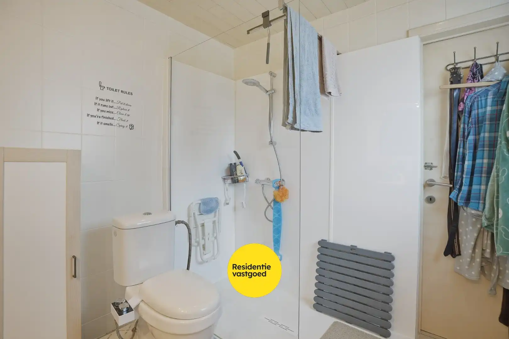 Goed onderhouden rijwoning nabij de Groene Kouter in Zwevegem foto 9