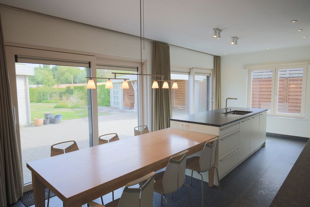 Mooi gerenoveerde bungalow foto 4
