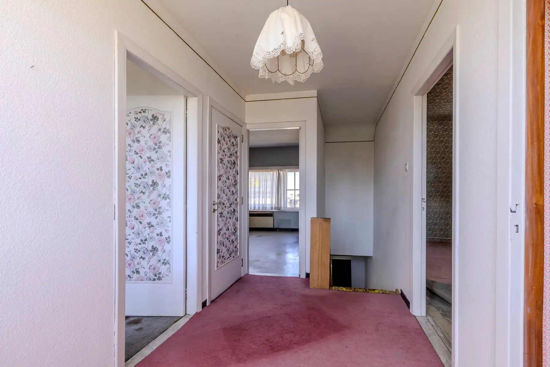 Op te frissen woning gelegen in groene omgeving op ruim 995 m² grond  foto 16