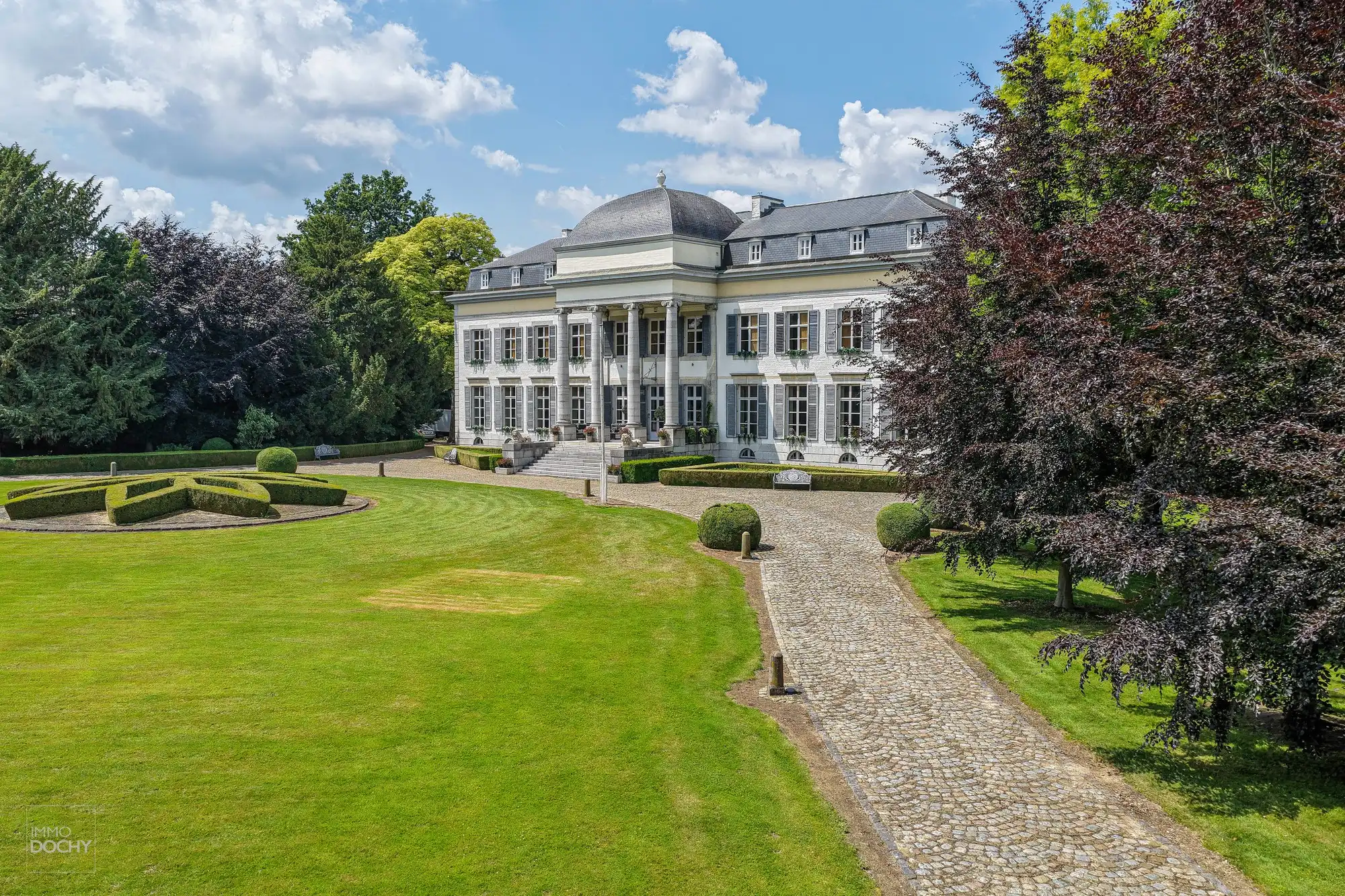Prachtig gerestaureerd authentiek landhuis te Gors-Opleeuw (gelegen tussen Hasselt en Tongeren) foto 3