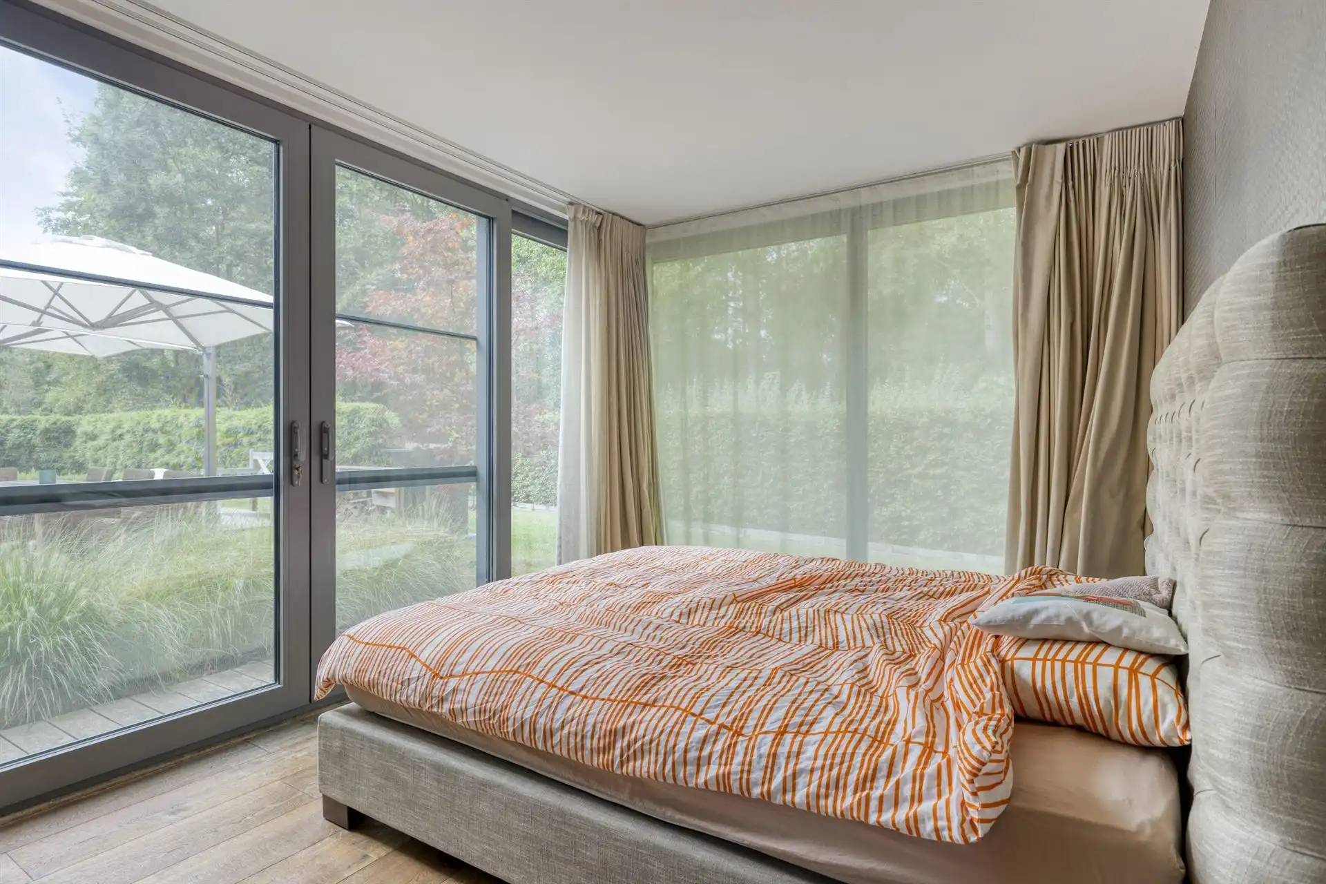 Prachtige woning op een zeer rustige locatie  foto 14