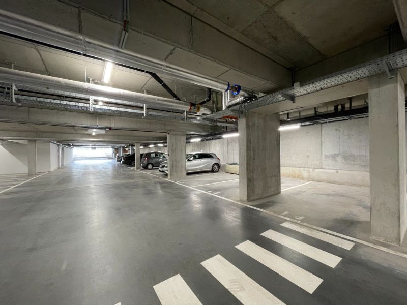 Modern en rustig gelegen appartement met mooi terras foto 12
