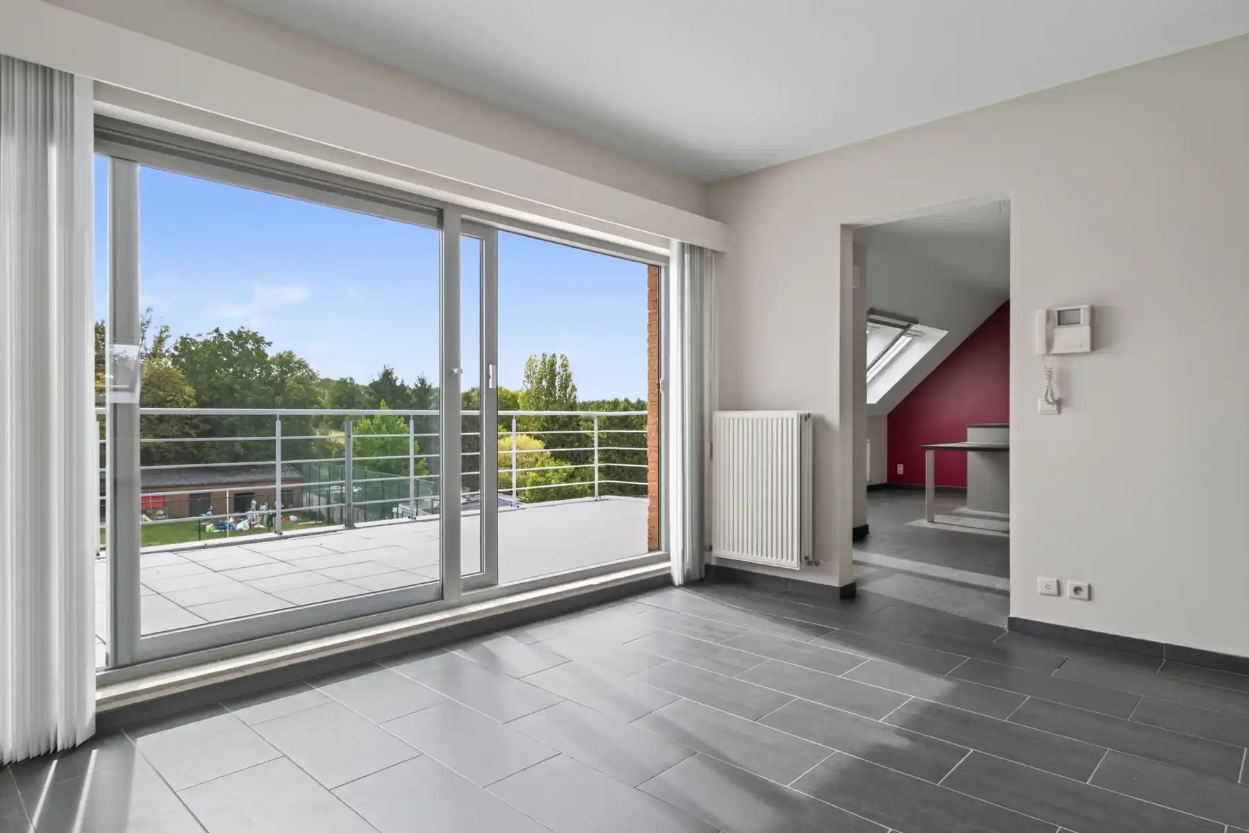 PENTHOUSE 4 SLK + ZONNIG TERRAS + RUIME PARKING + KELDER  foto 3