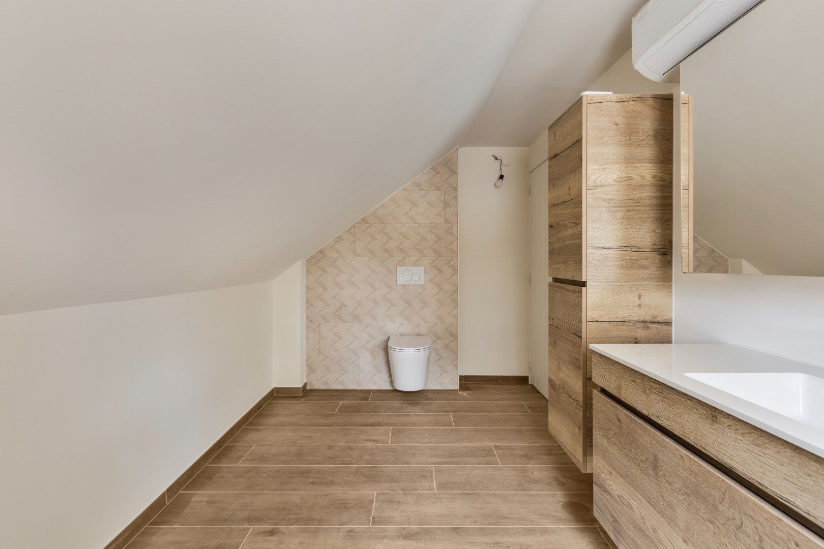 Recent gerenoveerde woning met 5 slaapkamers in Olmen! foto 26