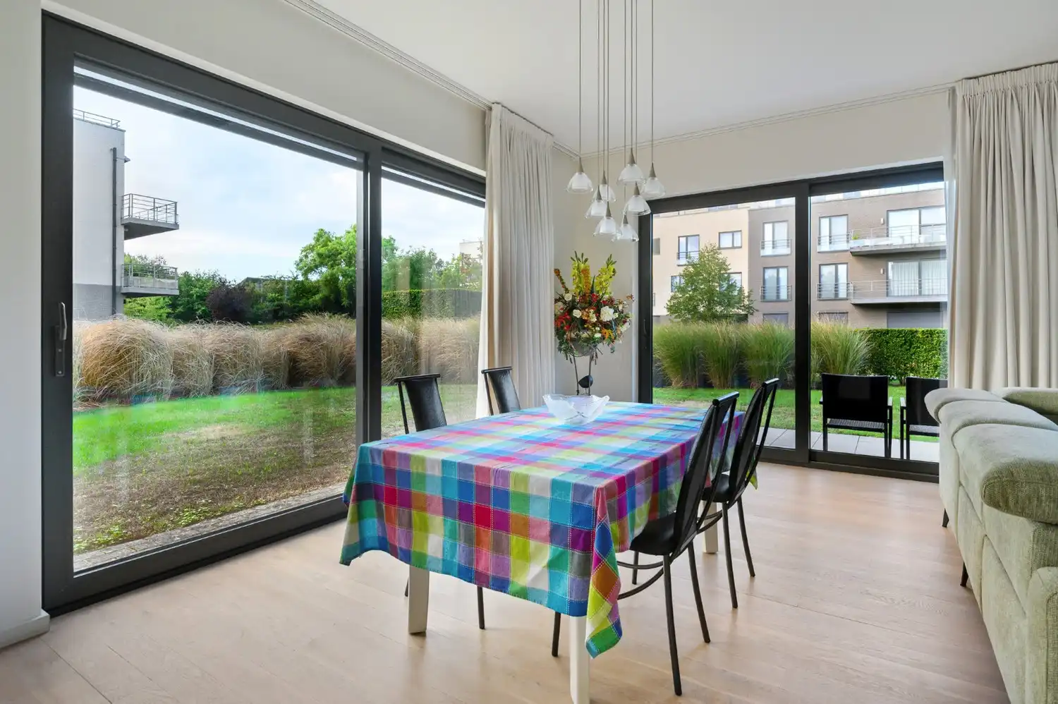 INSTAPKLAAR APP. MET 2 SLK EN GARAGEBOX IN PARKRESIDENTIE! foto 5