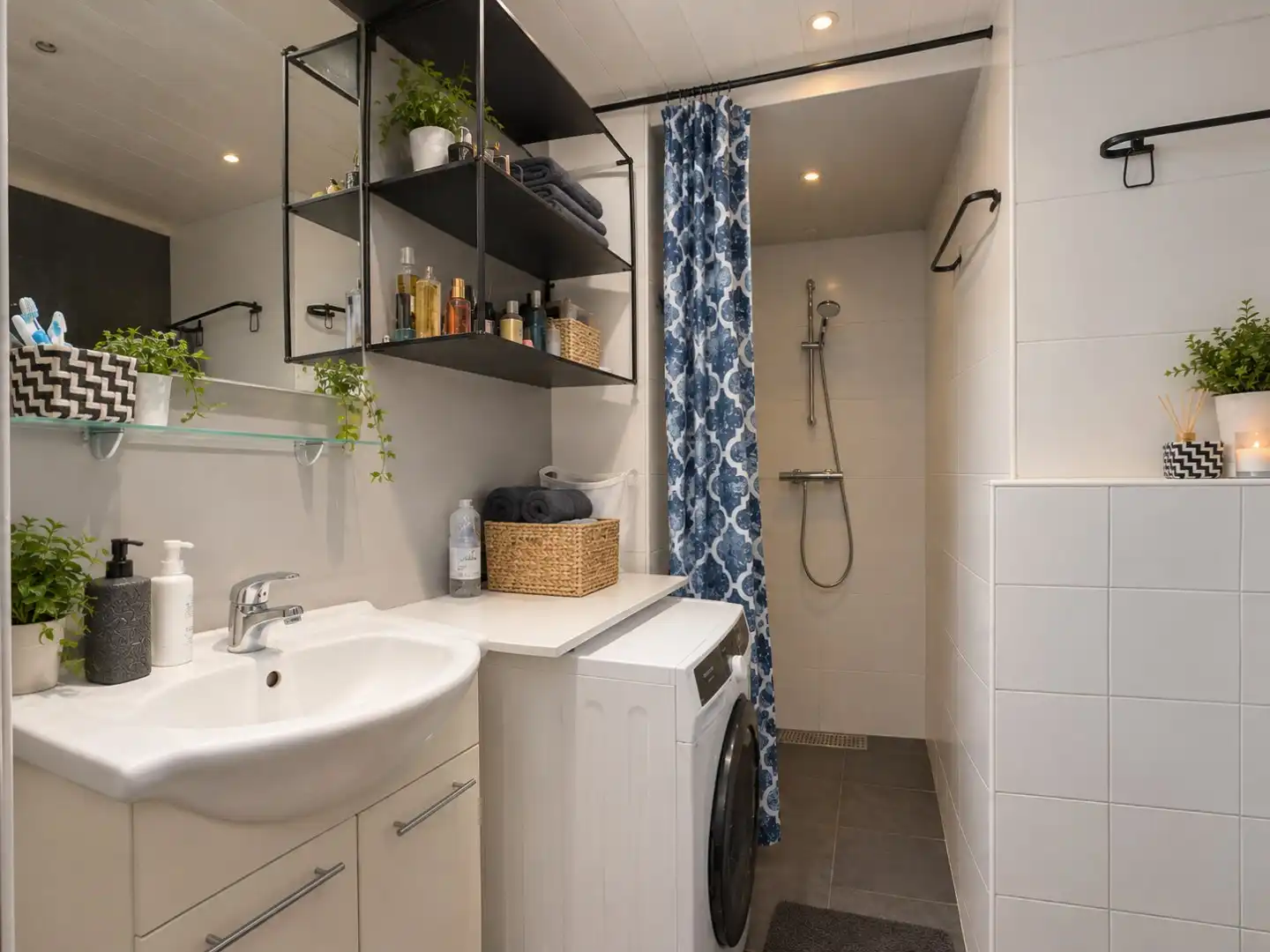 Te renoveren woning te koop in Oostrozebeke met 3 slaapkamers!  foto 5