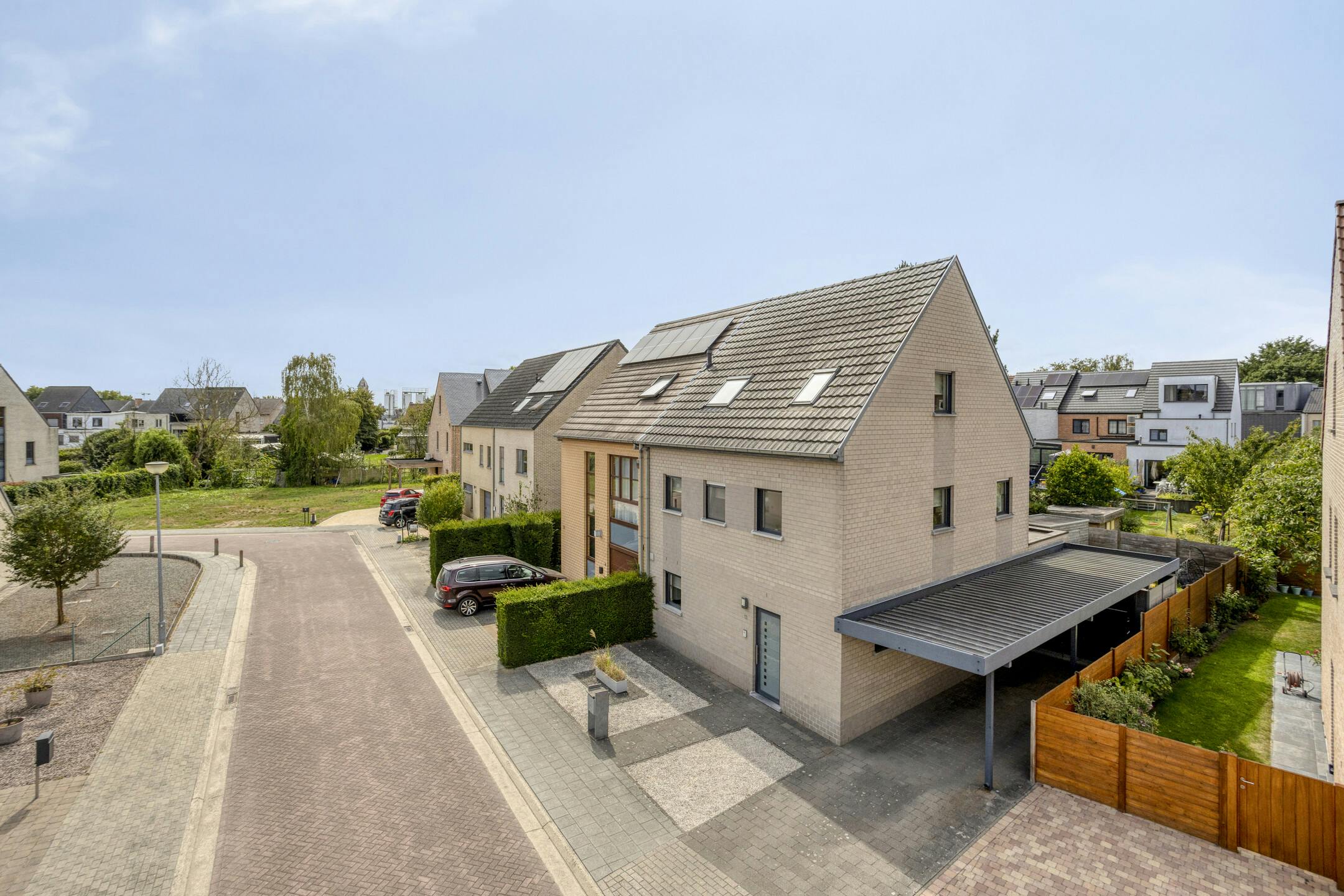 Instapklare halfopen bebouwing met 4 slaapkamers in Sint-Katelijne-Waver. foto 15