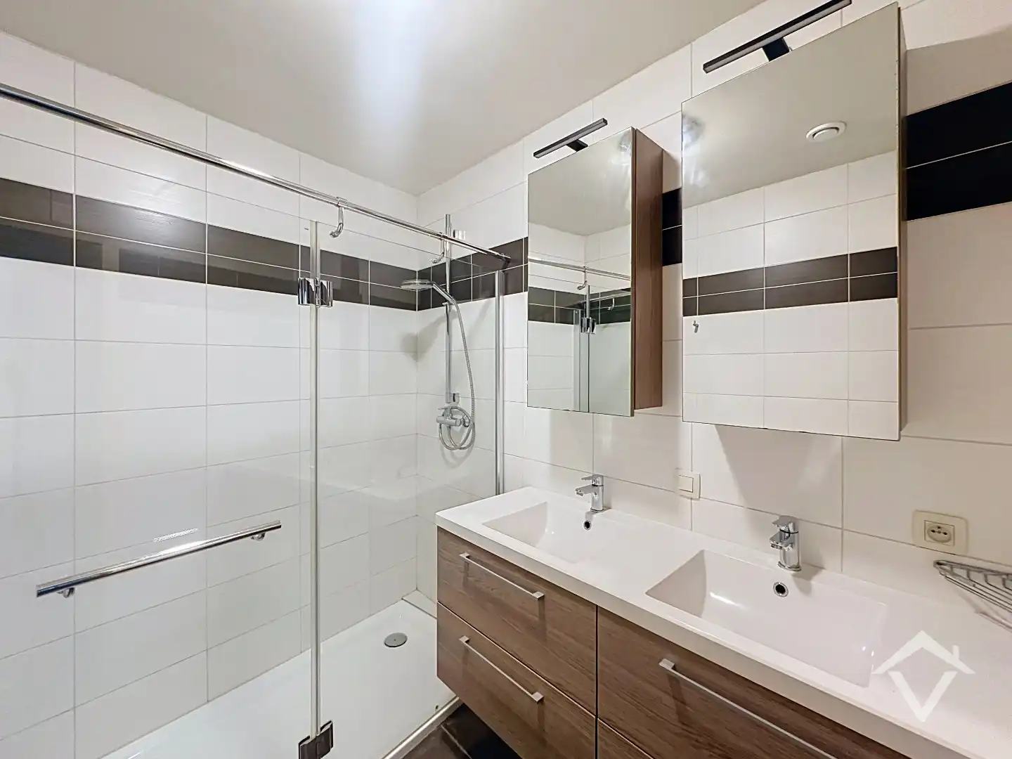 Geïnstalleerd en lichtrijk appartement met twee slaapkamers te Zevekote, Gistel foto 12