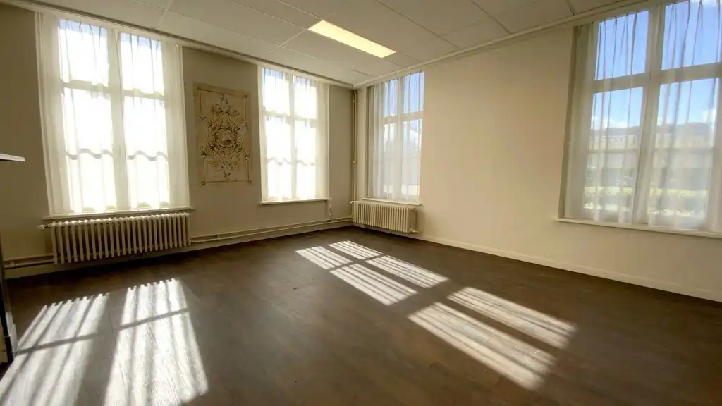 Kantoren te huur in voormalige directeurswoning in Gent foto 18