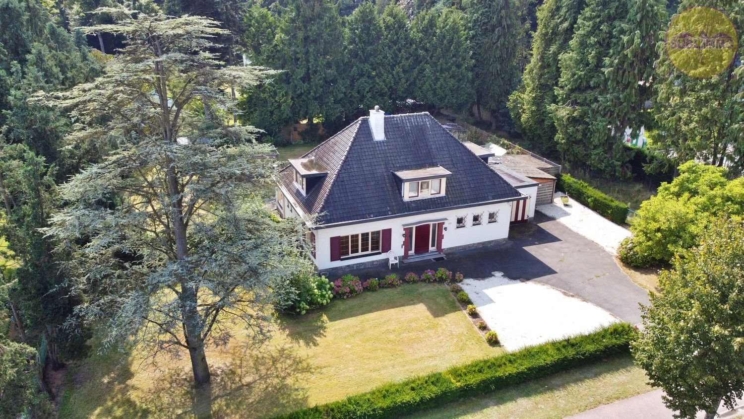 Hoofdfoto van de publicatie: OPEN BEBOUWING - 151m² - MOL - 13a50ca - 4 SLAAPKAMERS