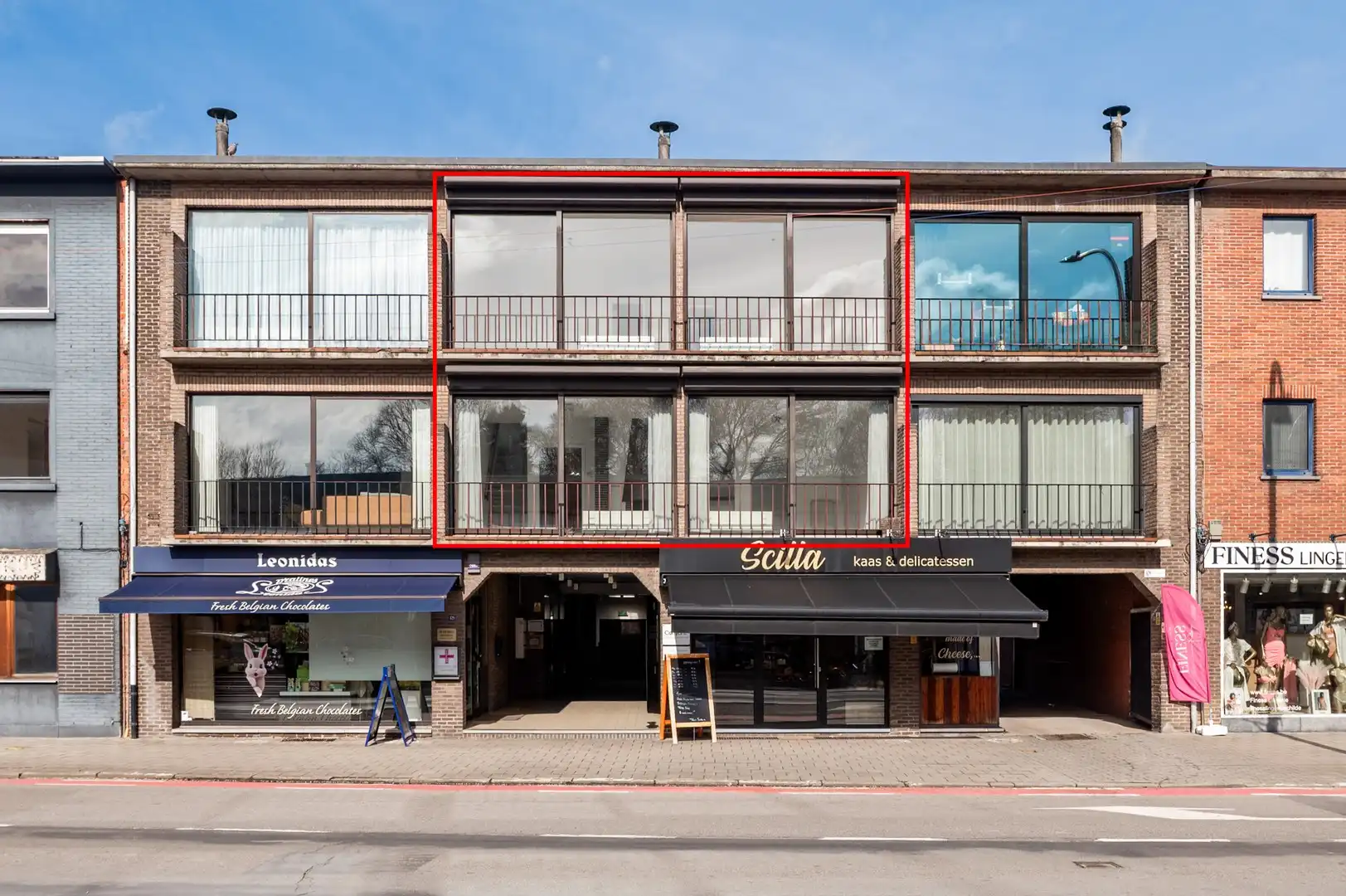 Stijlvol duplex appartement met 2 slaapkamers en garagebox foto 16