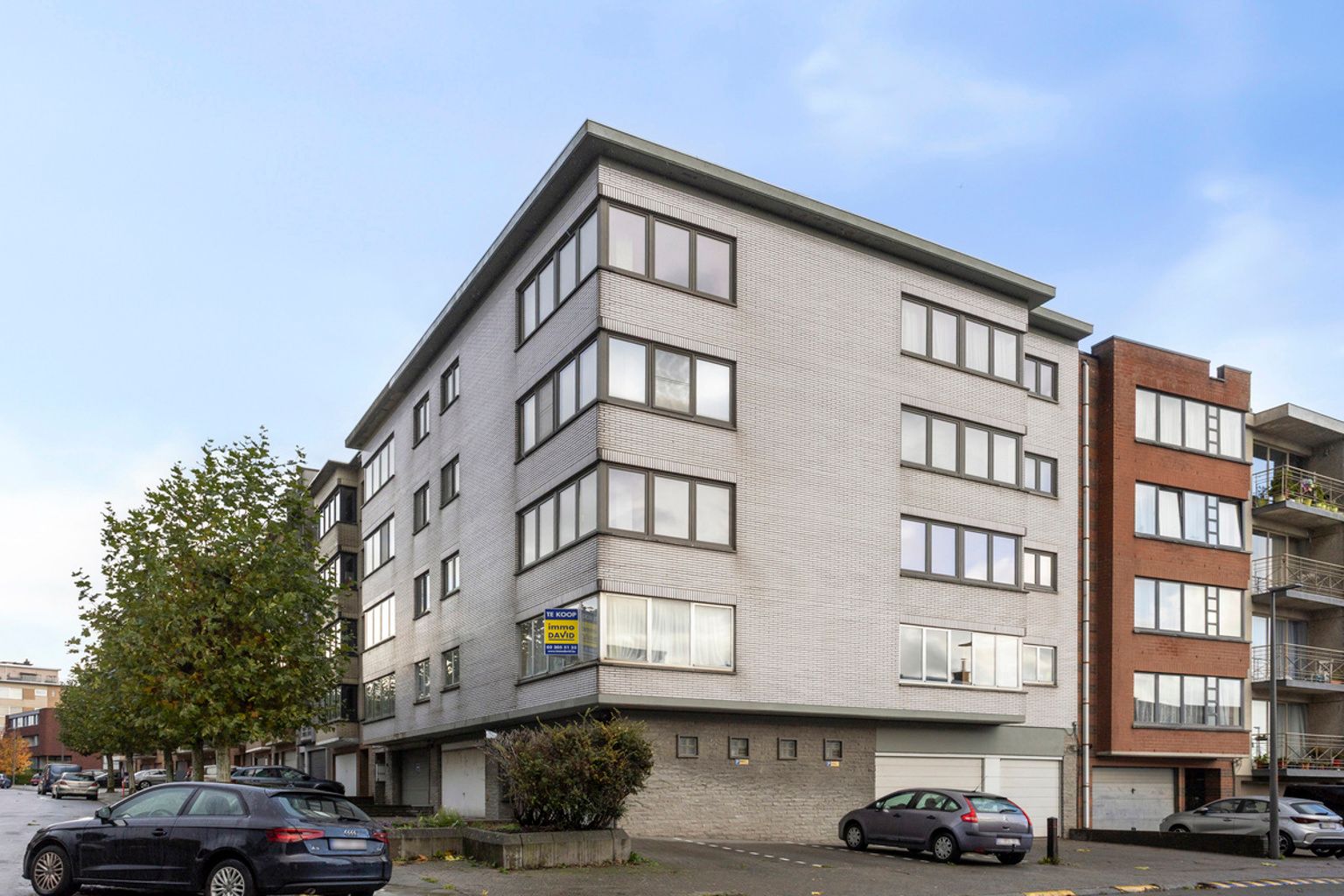 Instapklaar 1 slaapkamer lichtrijk en modern hoekappartement foto 16