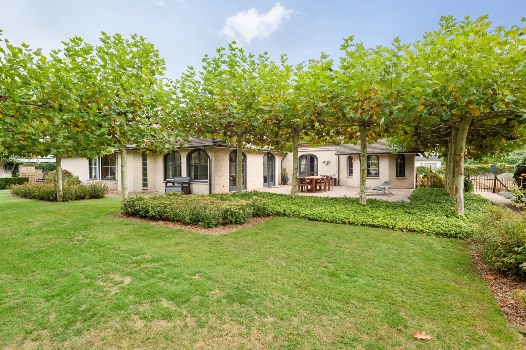 Villa met 5slk en binnenzwembad op 2090m²  foto 34