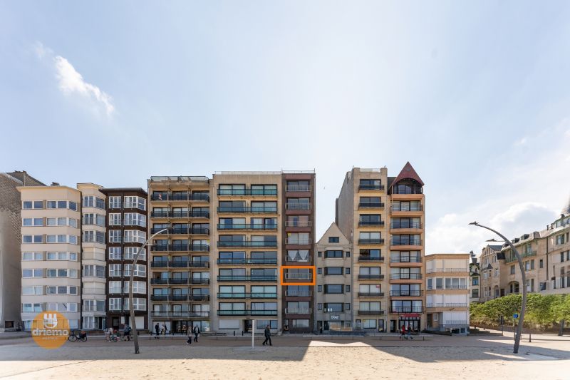 APPARTEMENT MET DRIE SLAAPKAMERS OP DE ZEEDIJK foto 18