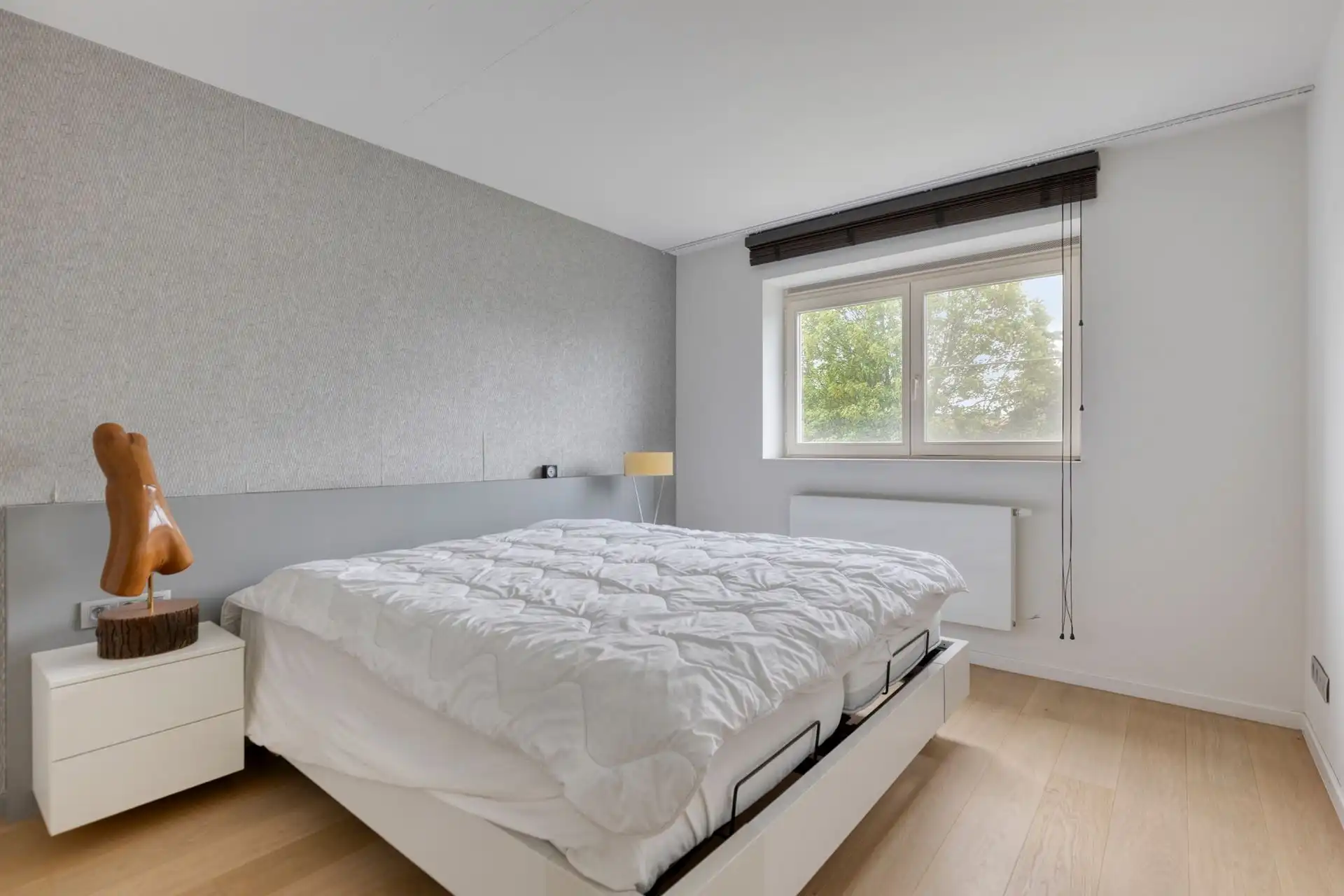 Appartement met 3 slaapkamers en 2 garages. foto 14