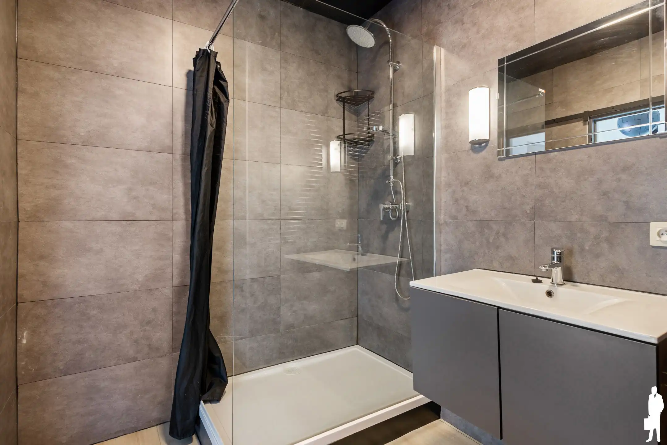 Appartement met 2 slaapkamers in de Neerlandwijk foto 18