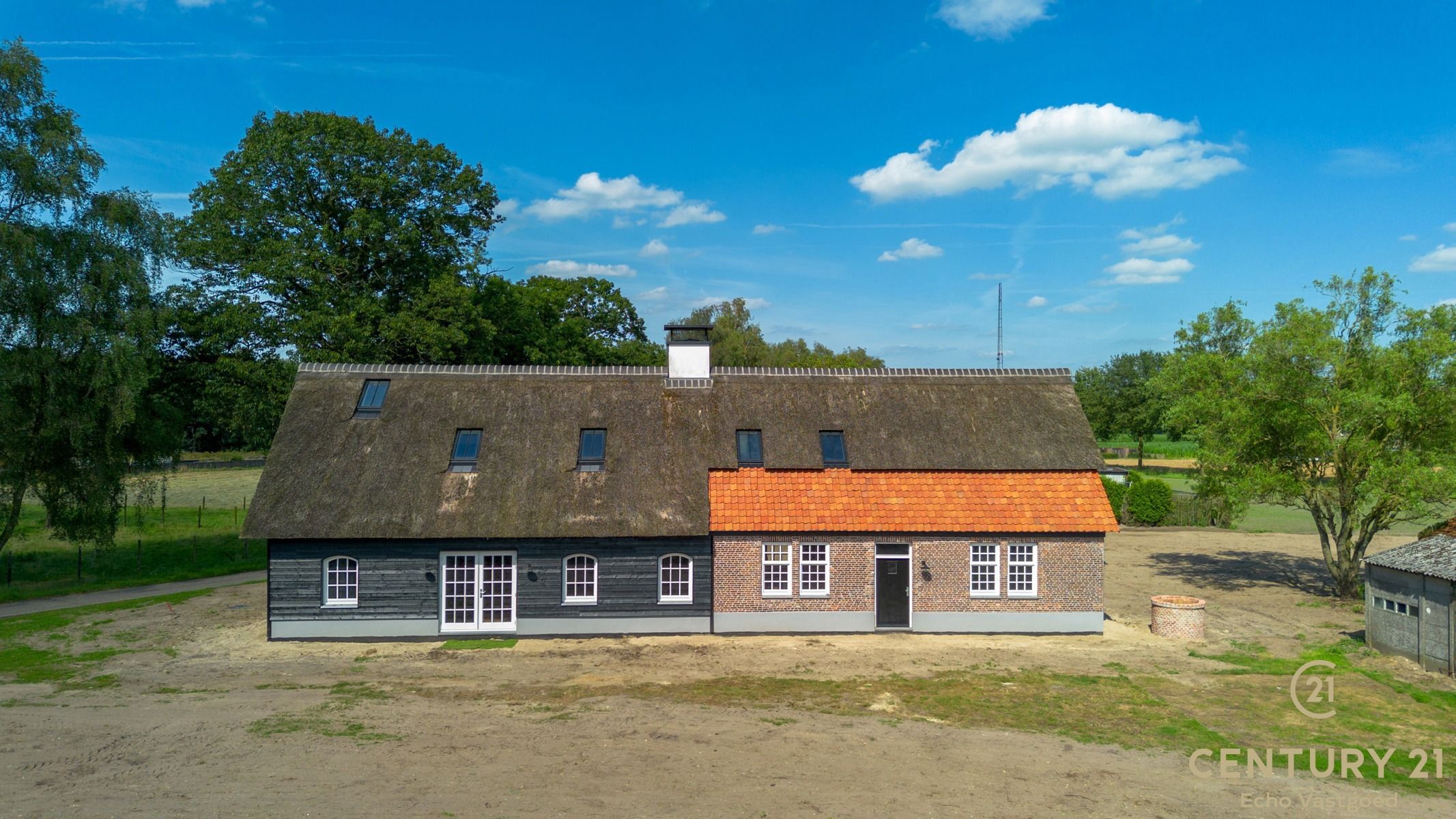 Uitzonderlijk landhuis bij natuurgebied te Poppel op 1.3Ha foto 30