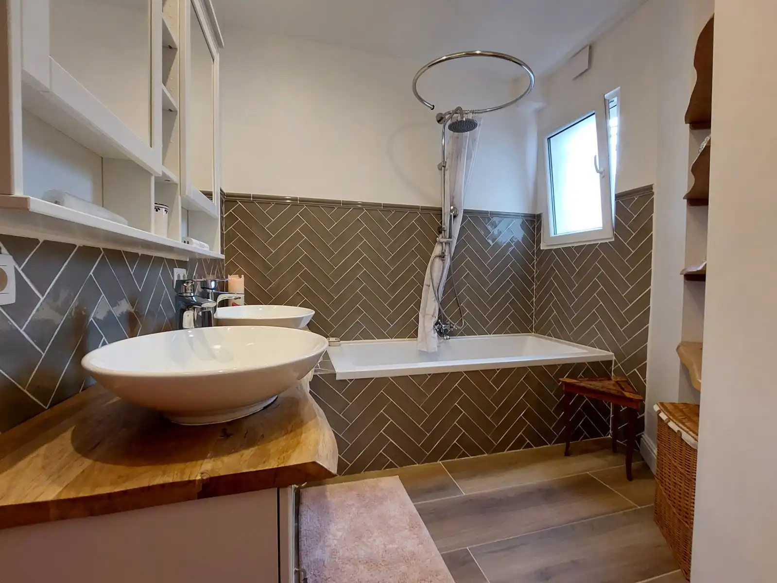 Gerenoveerd gvls 2 slpk app. met tuin  foto 12