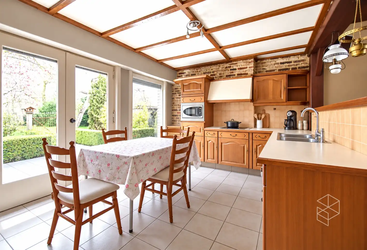 Uniek renovatieproject in Middelburg, gelegen op een groot perceel van 1.664 m² foto 4