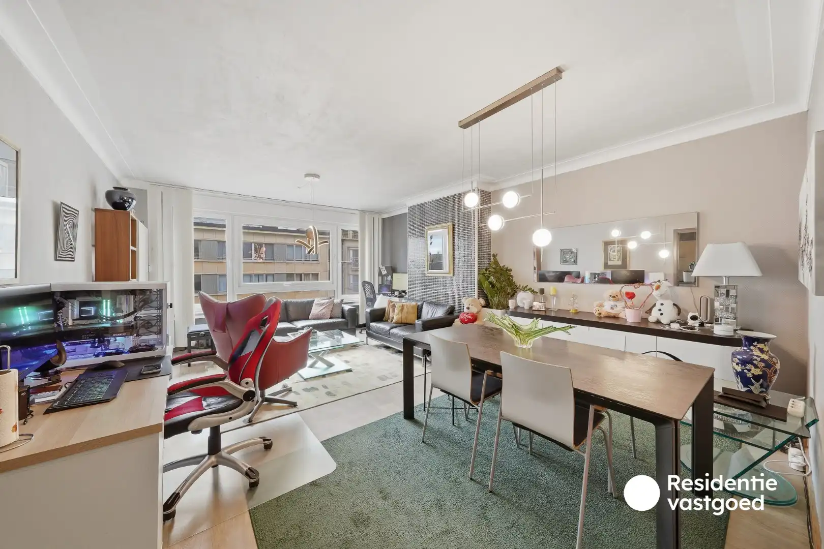 Ruim appartement met 2 slaapkamers op topligging in Oostende foto 3