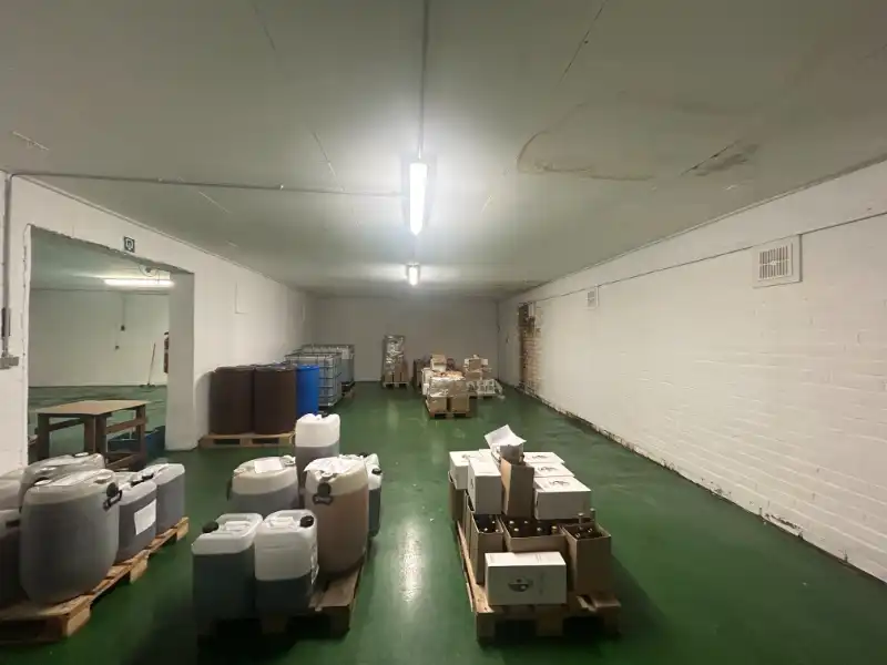 Winkel/polyvalent ruimte aan Gentbruggebrug foto 3