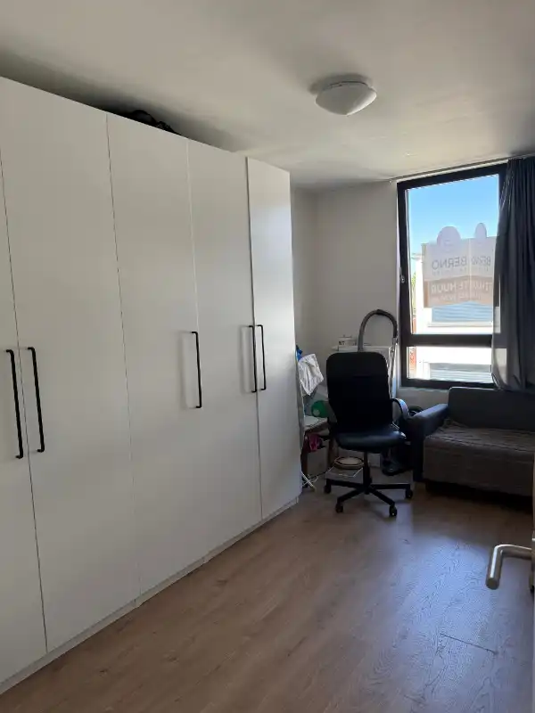 Recent appartement met twee slaapkamers met zeer groot terras en 2 autostaanplaatsen foto 7