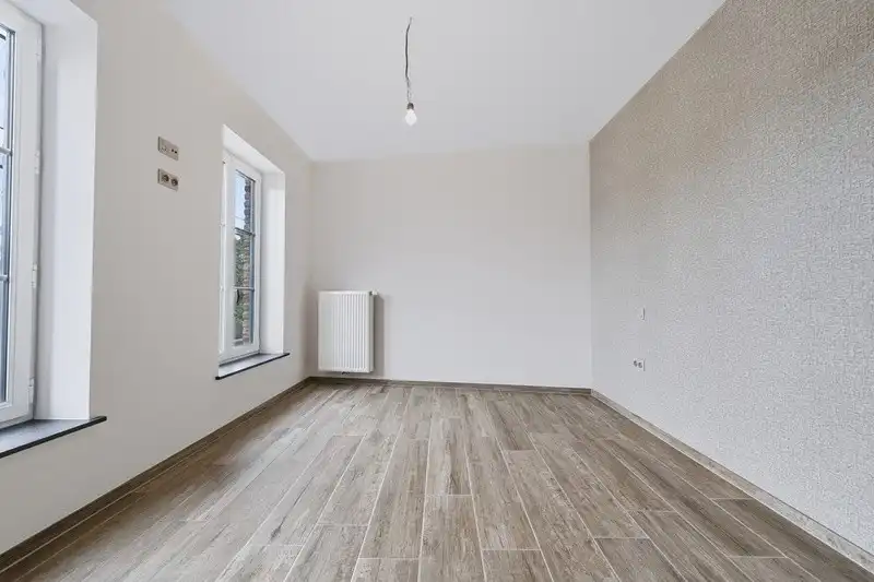 Karaktevolle eengezinswoning met garage en ruime tuin foto 24