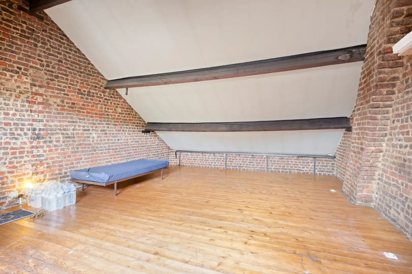 Ruime woning met kelder, zolder en tuin in Kessel-Lo! - EPC 443 kWh/m² - bewoonbare opp. 205 m² foto 22