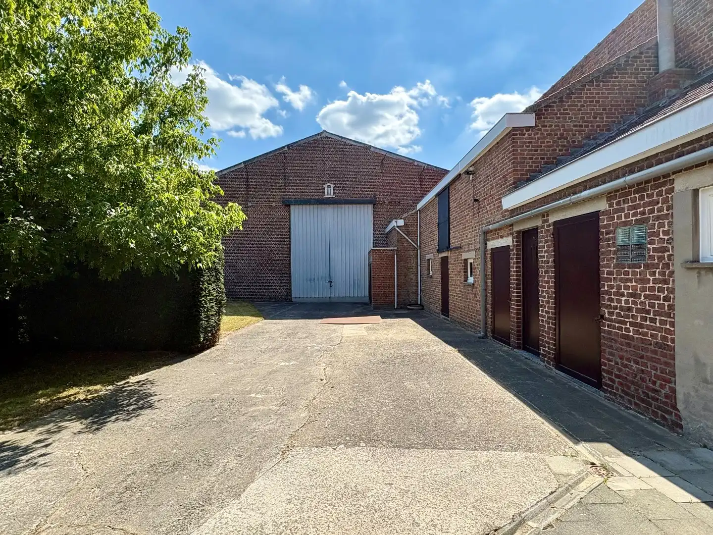 Woning met magazijn van +-300 m² te koop in Bavikhove foto 16