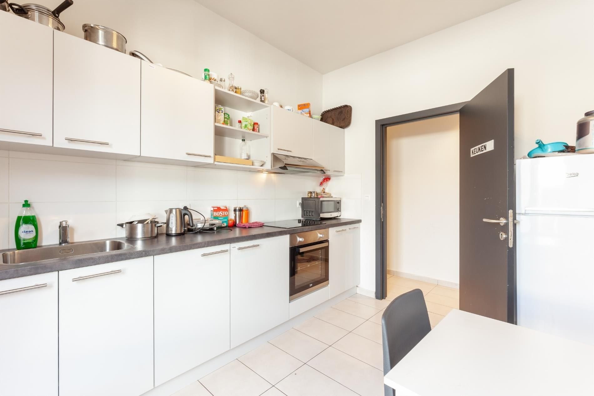 Studentenkamer met gedeeld sanitair foto 7