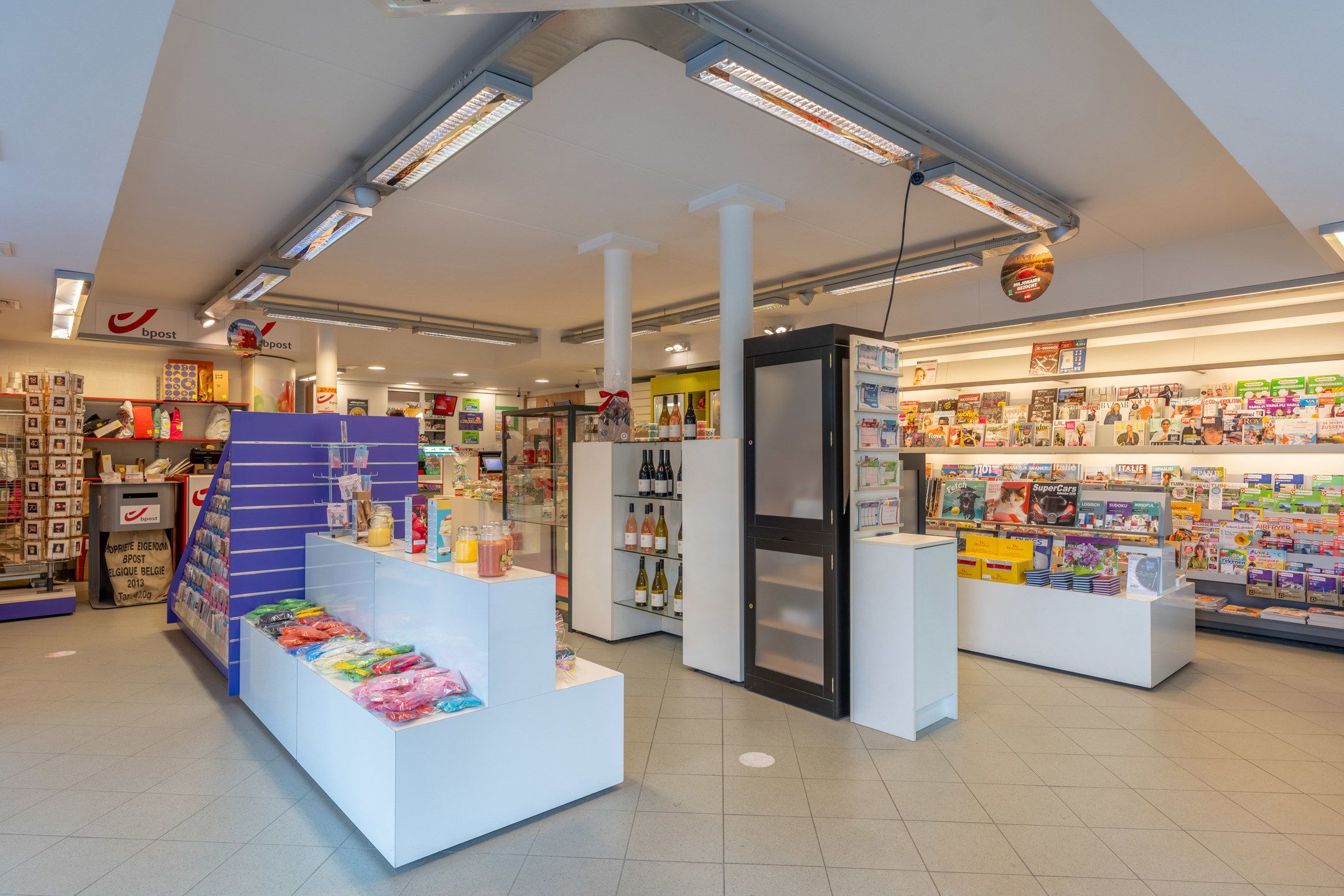 Zeer interessante handelszaak met woonst in Vosselaar foto {{pictureIndex}}