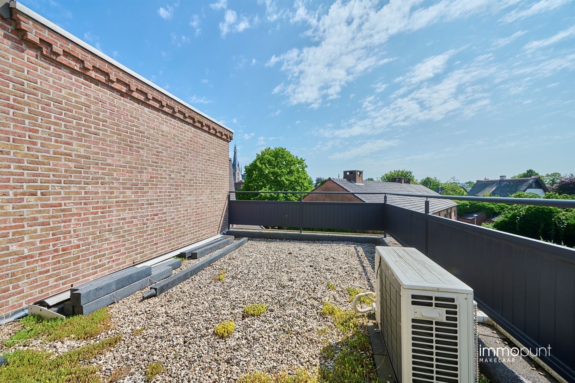 Handelspand met woonst foto 30