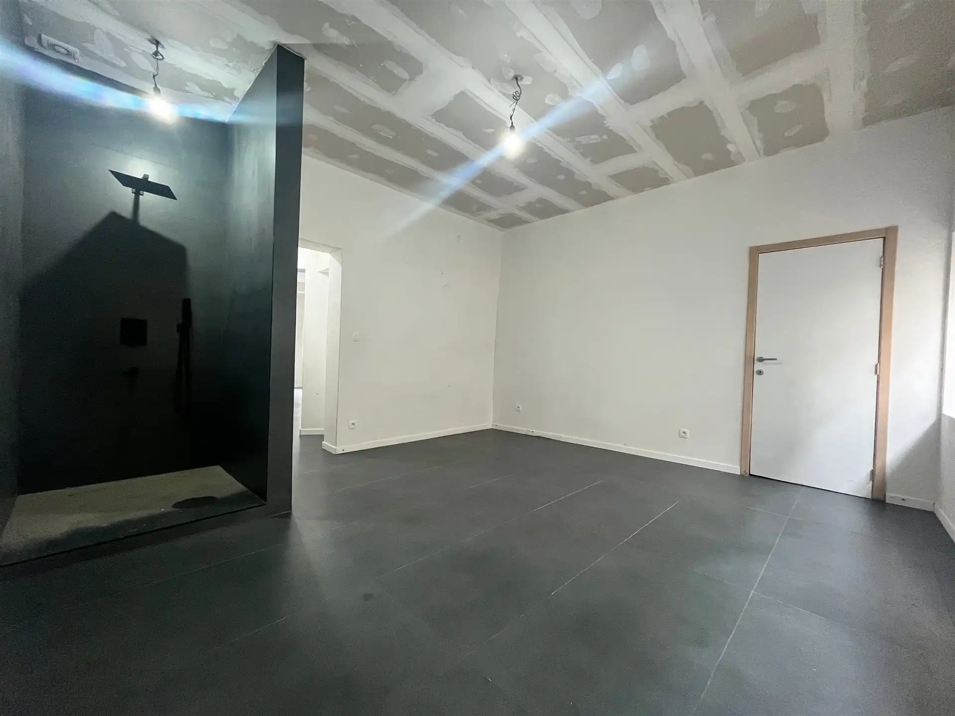 Appartement met ruime slaapkamer! foto 5