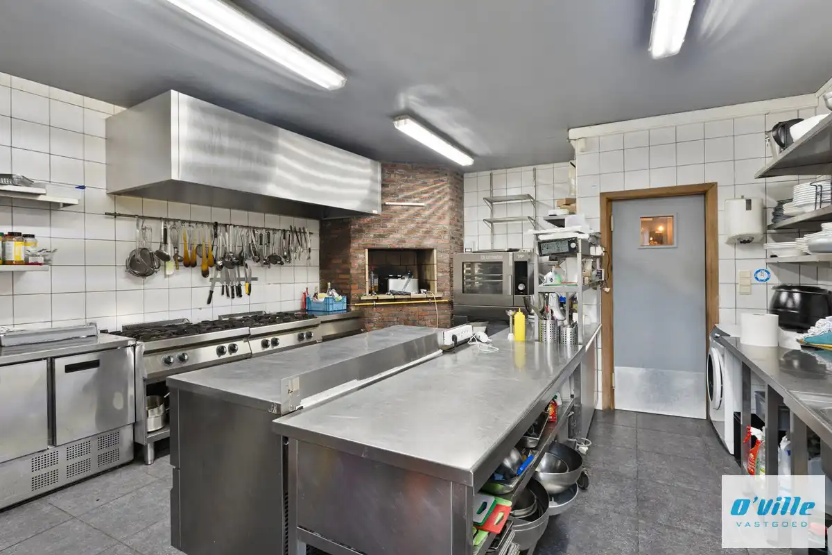 Opbrengsteigendom met horeca en 2 appartementen foto 9