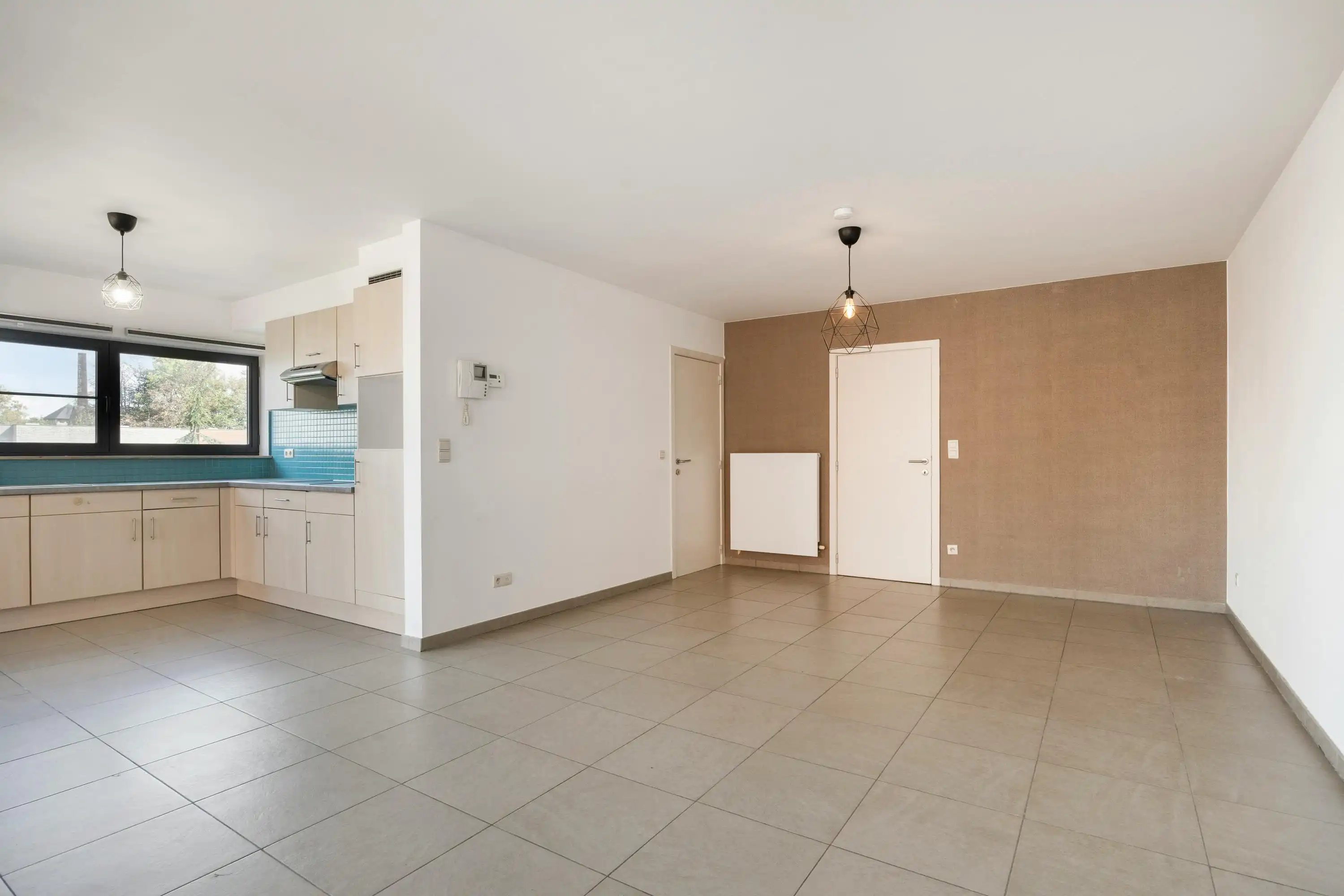Centraal gelegen 2-slaapkamerappartement met terras te Hasselt foto 4